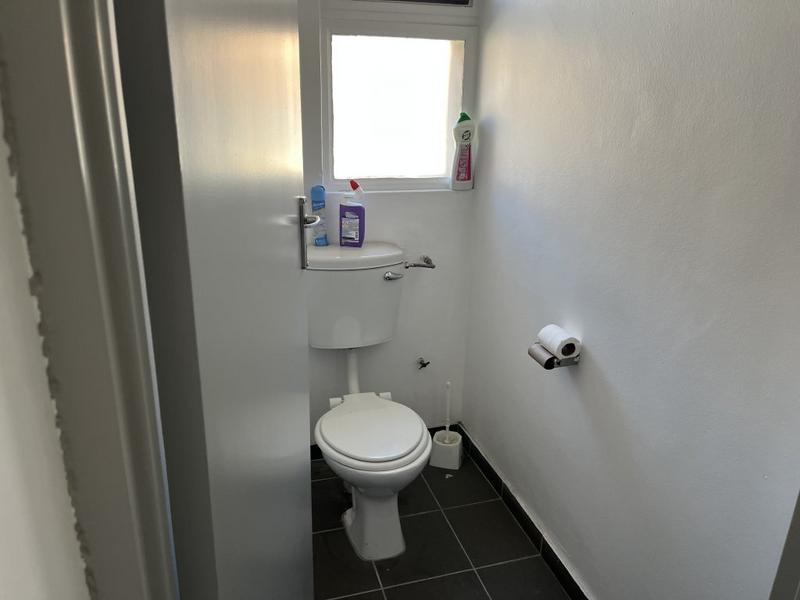 To Let commercial Property for Rent in Montague Gardens Western Cape